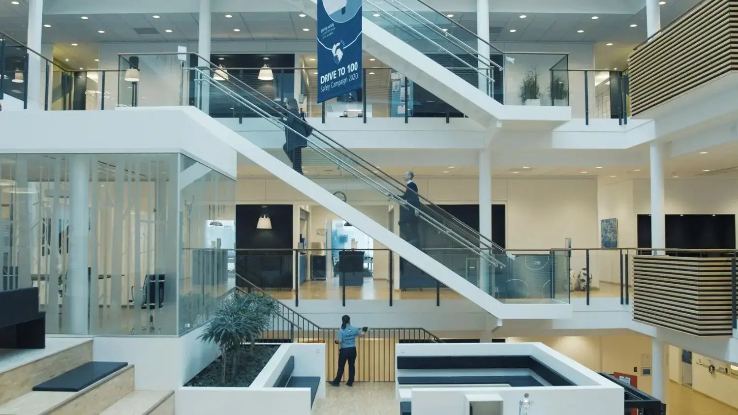 ISS ofis