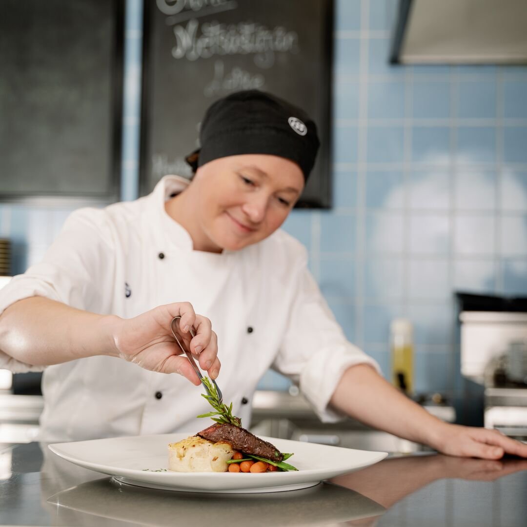 Square-FI_2023_Restaurant Ragnar_Cook_06